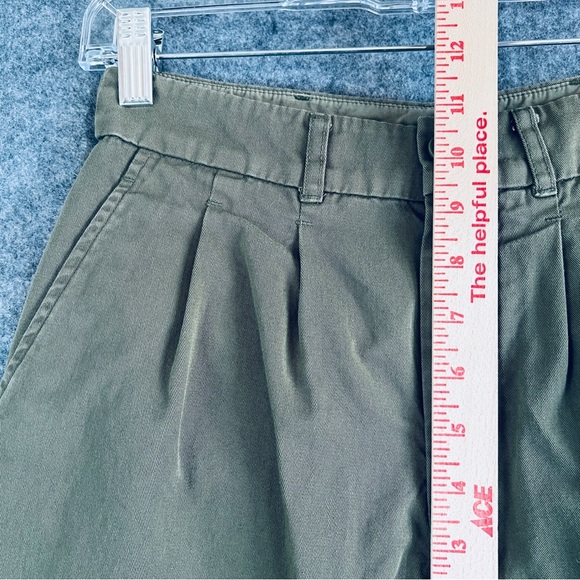 AYR Metropolitan Pleated Trousers Women’s Relaxed Taper Crop Green | Size 0 - Picture 6 of 11